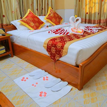 Hotel Shwe Pyi Tan Mandalay Exteriör bild