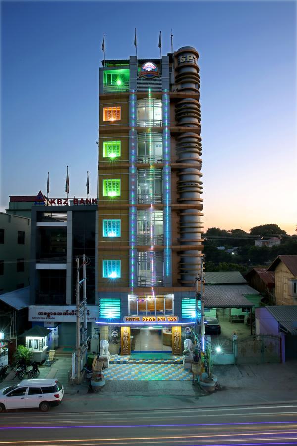 Hotel Shwe Pyi Tan Mandalay Exteriör bild