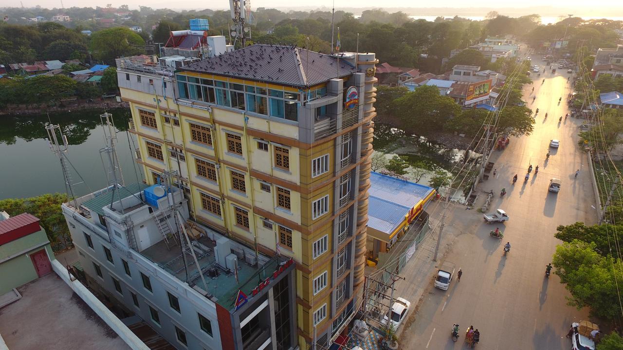 Hotel Shwe Pyi Tan Mandalay Exteriör bild