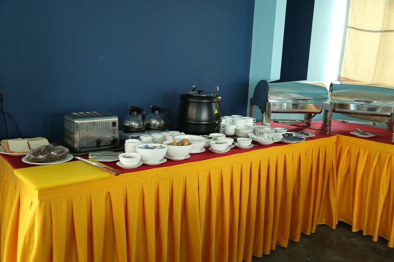 Hotel Shwe Pyi Tan Mandalay Exteriör bild