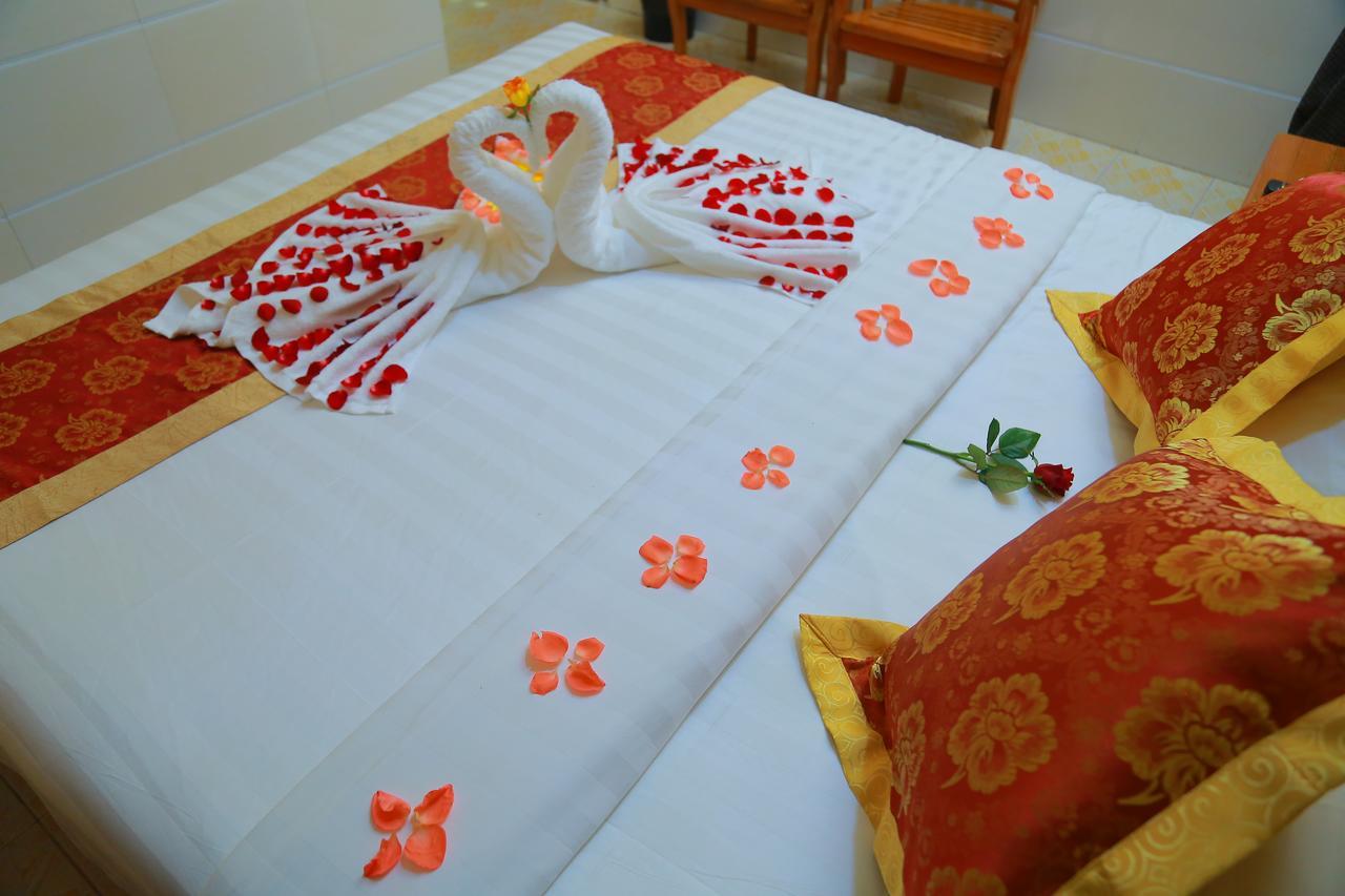 Hotel Shwe Pyi Tan Mandalay Exteriör bild