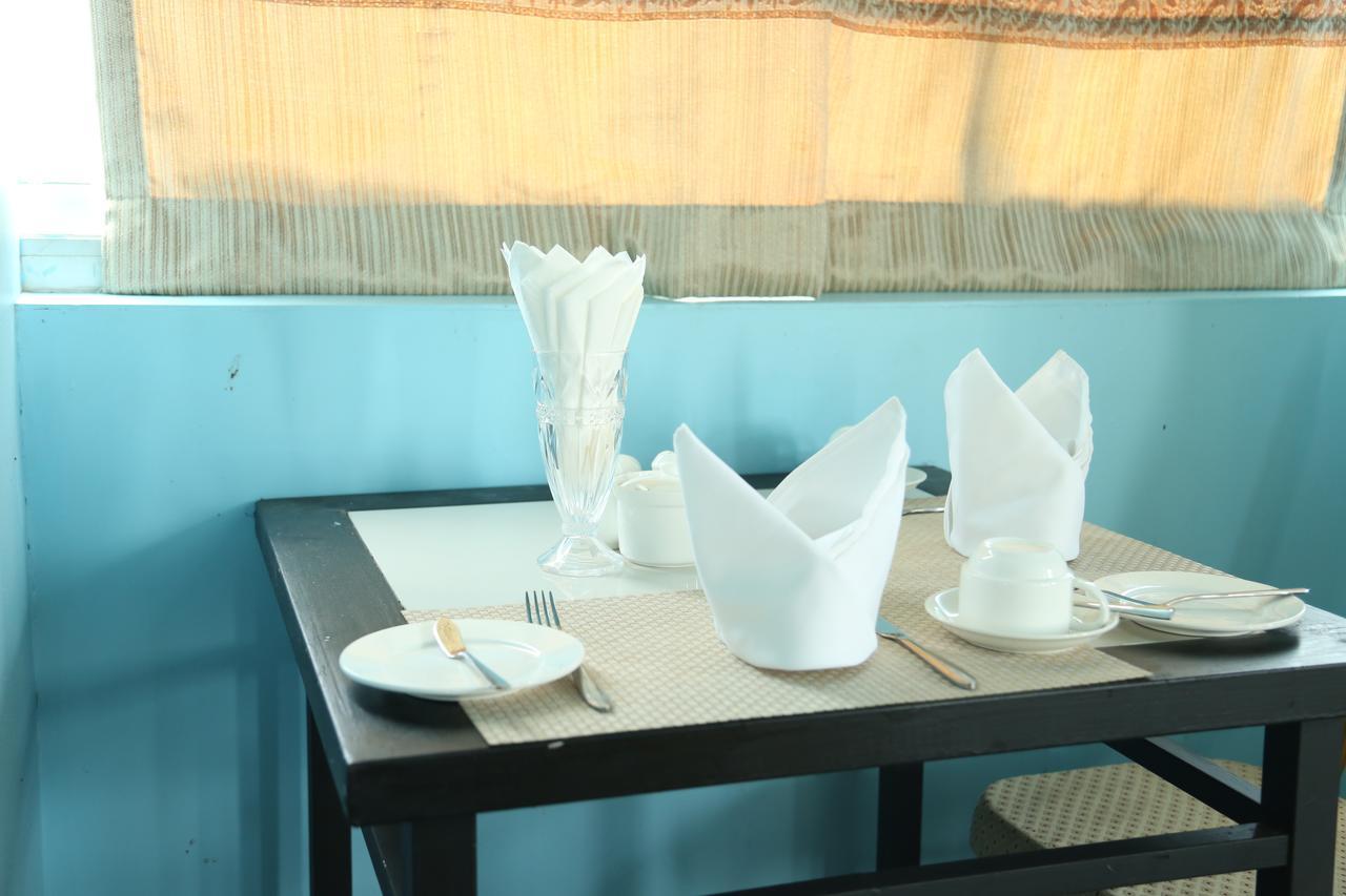 Hotel Shwe Pyi Tan Mandalay Exteriör bild