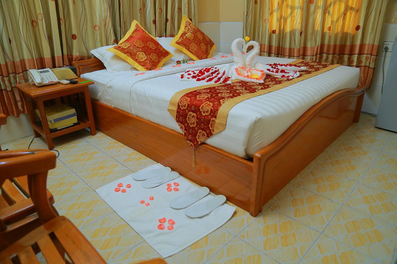 Hotel Shwe Pyi Tan Mandalay Exteriör bild